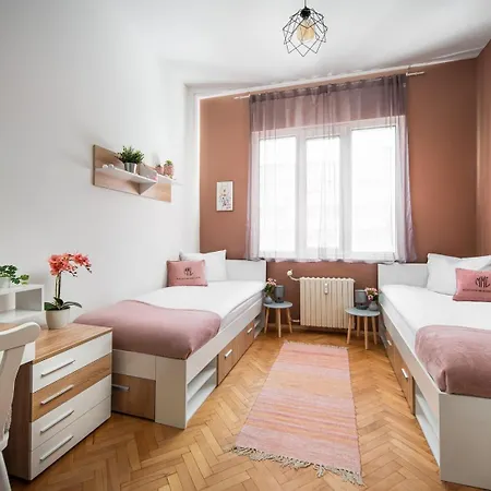Apartment Free Parking And Parliament Is 1 Step Away Sofia