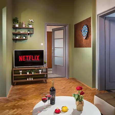 Apartament Free Parking And Parliament Is 1 Step Away *